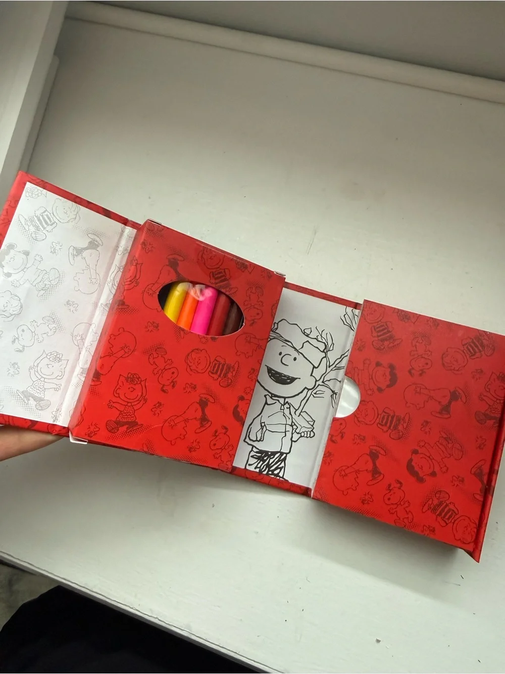 NEW Peanuts Charlie Brown Christmas Coloring Kit